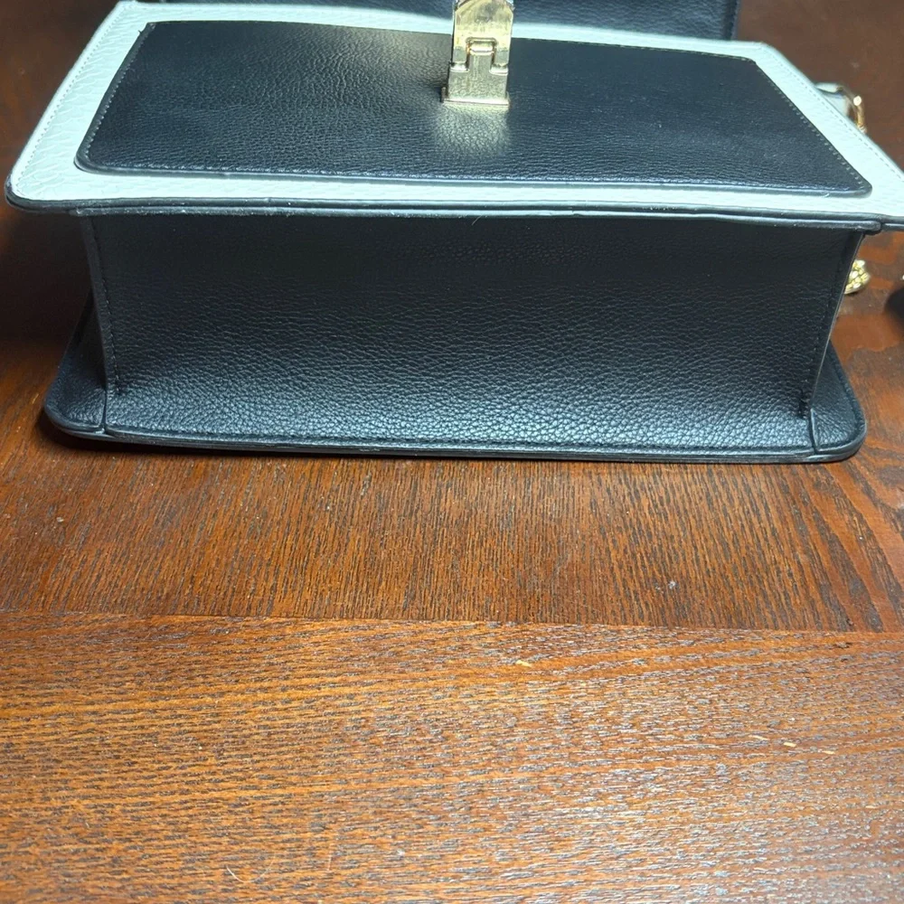 ALDO Elegant Black and White Chain Shoulder Bag - Picture 6 of 6